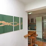 House Lipo Pensión 3*
