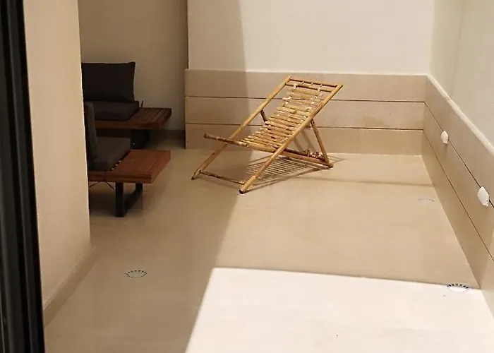 House Lipo בית הארחה