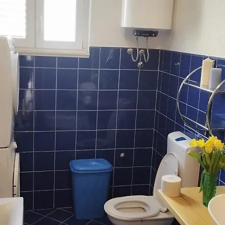Гостьовий будинок House Lipo