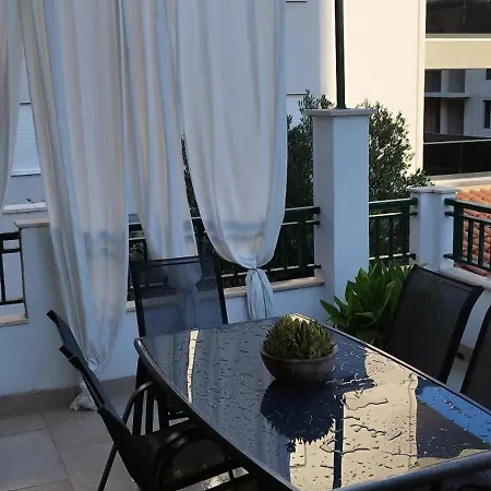 House Lipo 3* Makarska