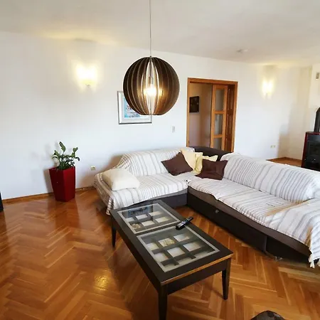 Pensionat House Lipo