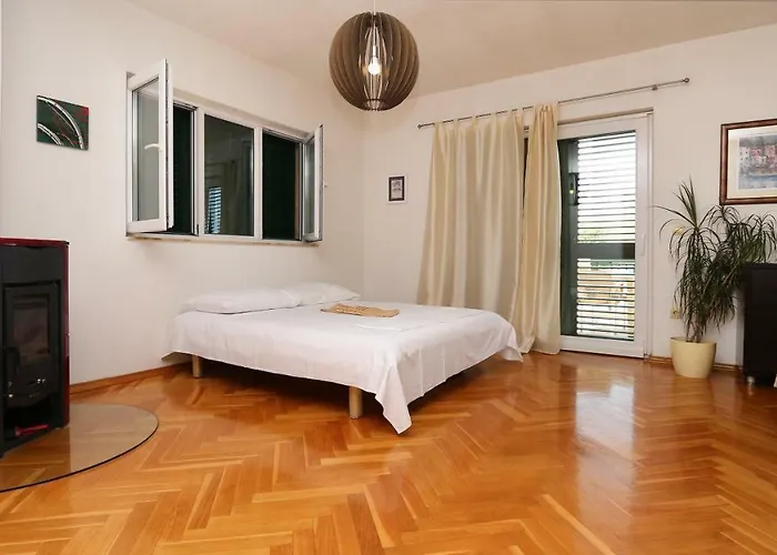 House Lipo Guest house Makarska