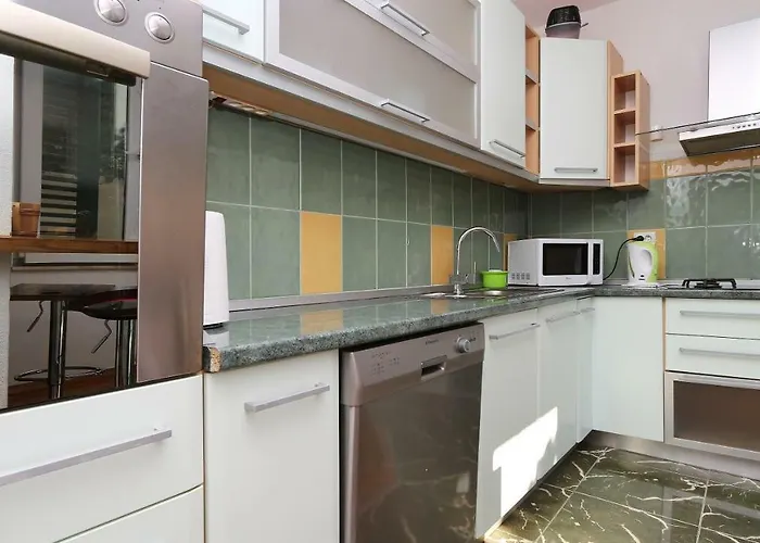 Guest house House Lipo Makarska